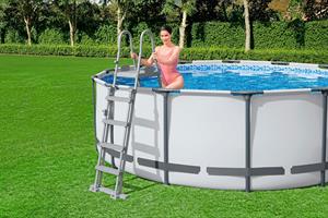 Scaletta di sicurezza per piscine misura 132cm
